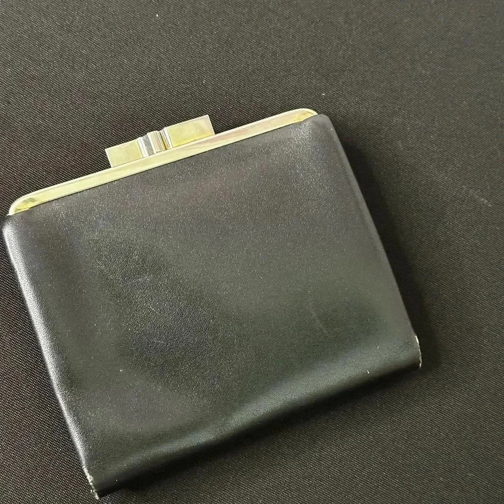 Givenchy Wallet Bundle‎ - Picture 3 of 16